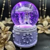 گوی شیشه ای بزرگ موزیکال پمپی برفی با شش طیف نوری طرح سه اسب تک شاخ شهر بازی Happy Time