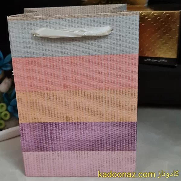 بگ رنگین‌نخ